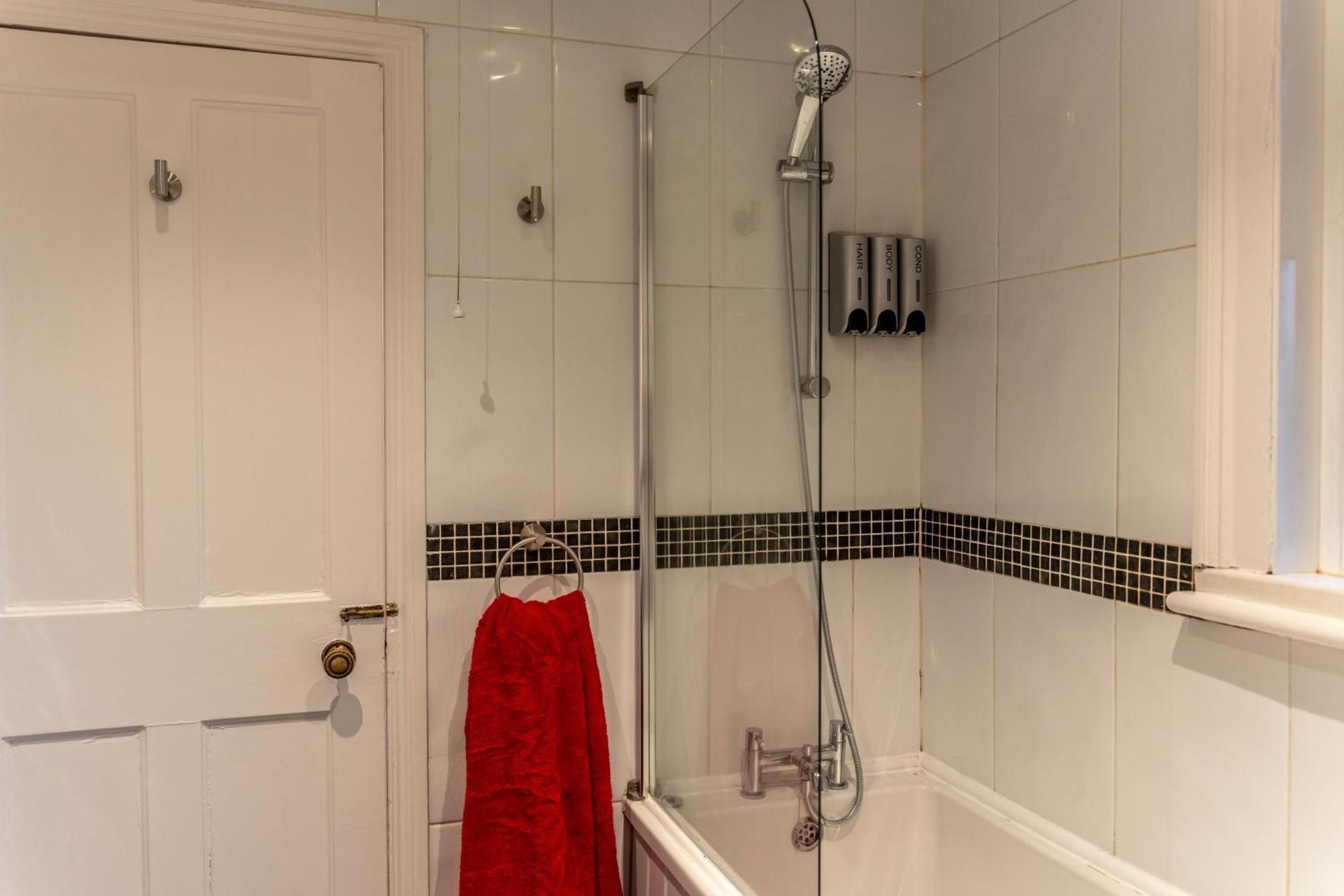 Lodging In Carrickfergus Centre Zewnętrze zdjęcie